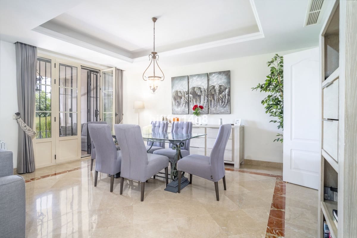 3 bedroom Townhouse for sale in Nueva Andalucia with pool - € 1,475,000 (Ref: 9705056)