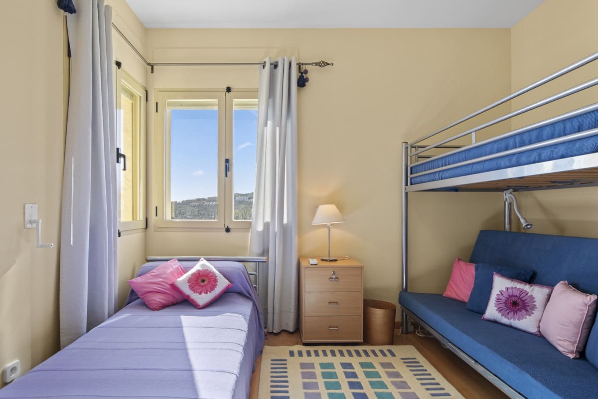 3 soveværelse Villa til salg i Benahavis med swimmingpool - € 1.495.000 (Ref: 9705057)