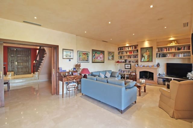 5 chambre Villa/Maison à vendre à Marbella avec piscine garage - 1 550 000 € (Ref: 9705059)