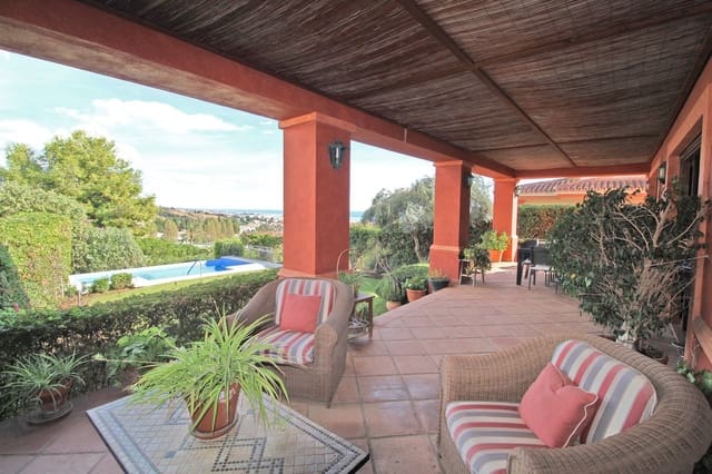 5 chambre Villa/Maison à vendre à Marbella avec piscine garage - 1 550 000 € (Ref: 9705059)