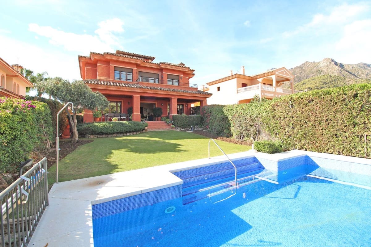 5 chambre Villa/Maison à vendre à Marbella avec piscine garage - 1 550 000 € (Ref: 9705059)