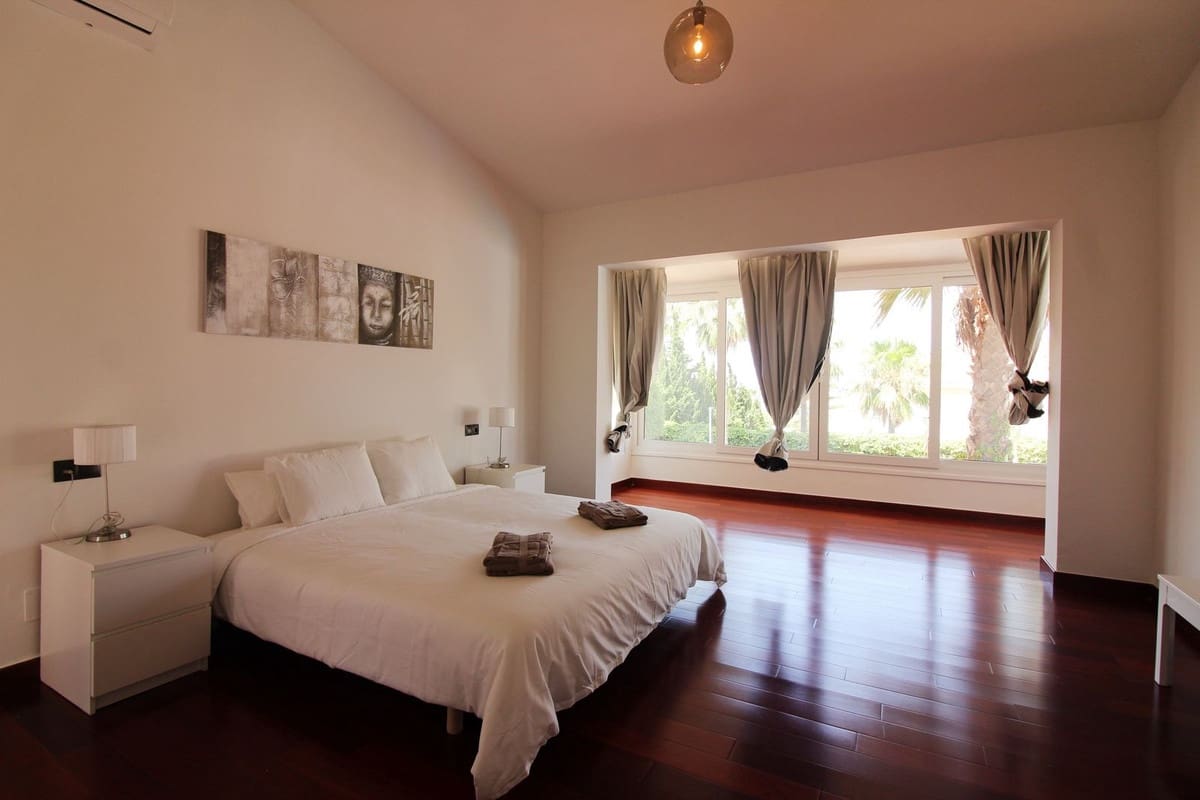 3 soveværelse Villa til salg i Benalmadena med swimmingpool garage - € 1.550.000 (Ref: 9705060)