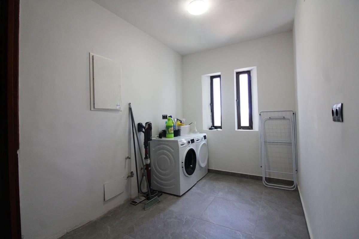 3 soveværelse Villa til salg i Benalmadena med swimmingpool garage - € 1.550.000 (Ref: 9705060)