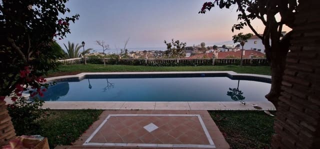 7 Zimmer Villa zu verkaufen in El Candado, Málaga Stadt mit Pool - 1.555.000 € (Ref: 9705063)