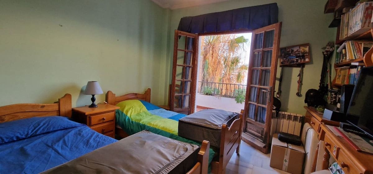 7 Zimmer Villa zu verkaufen in Malaga Stadt mit Pool - 1.555.000 € (Ref: 9705063)