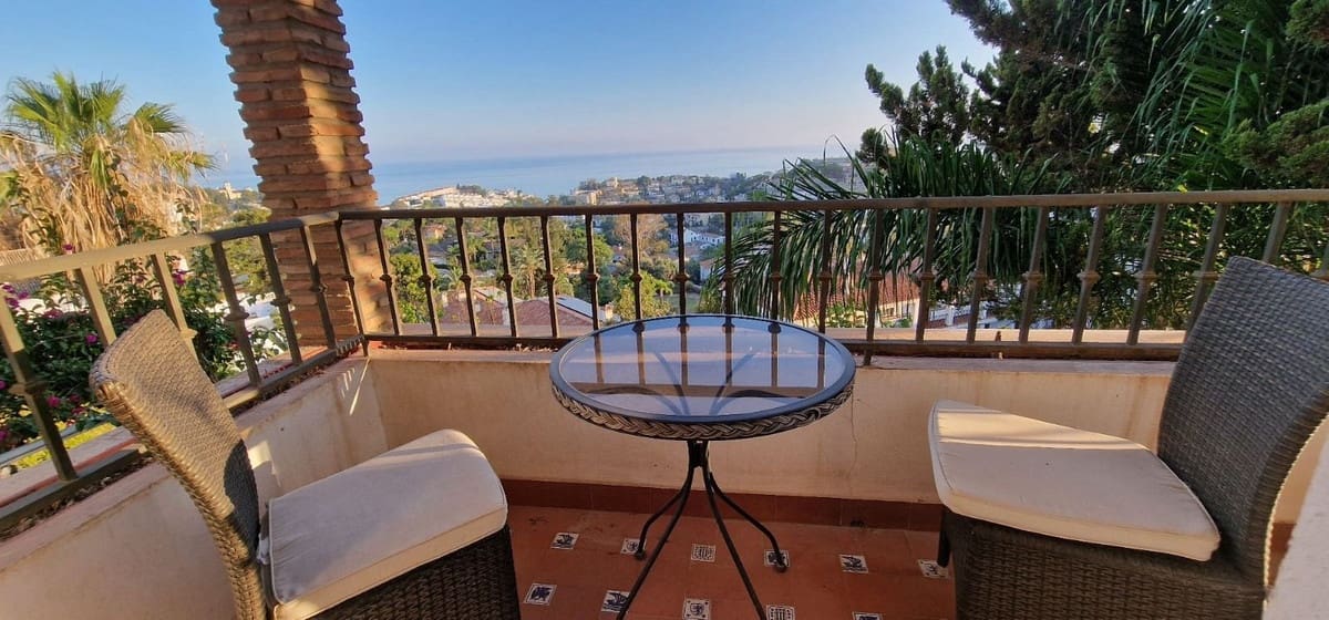 7 Zimmer Villa zu verkaufen in Malaga Stadt mit Pool - 1.555.000 € (Ref: 9705063)