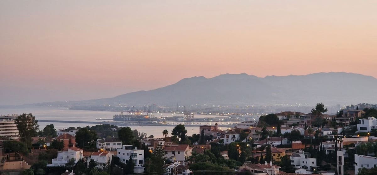 7 Zimmer Villa zu verkaufen in Malaga Stadt mit Pool - 1.555.000 € (Ref: 9705063)