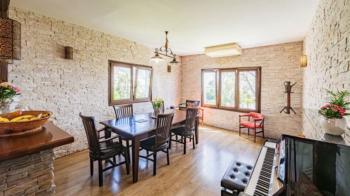 4 soveværelse Villa til salg i Benalmadena med garage - € 1.550.000 (Ref: 9705064)