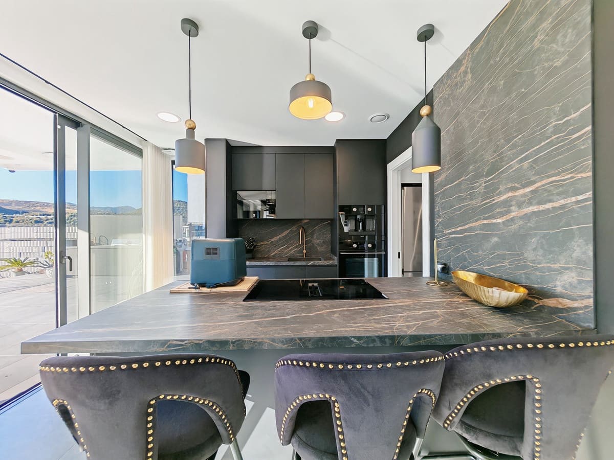 4 chambre Villa/Maison à vendre à Estepona avec piscine - 1 590 000 € (Ref: 9705068)