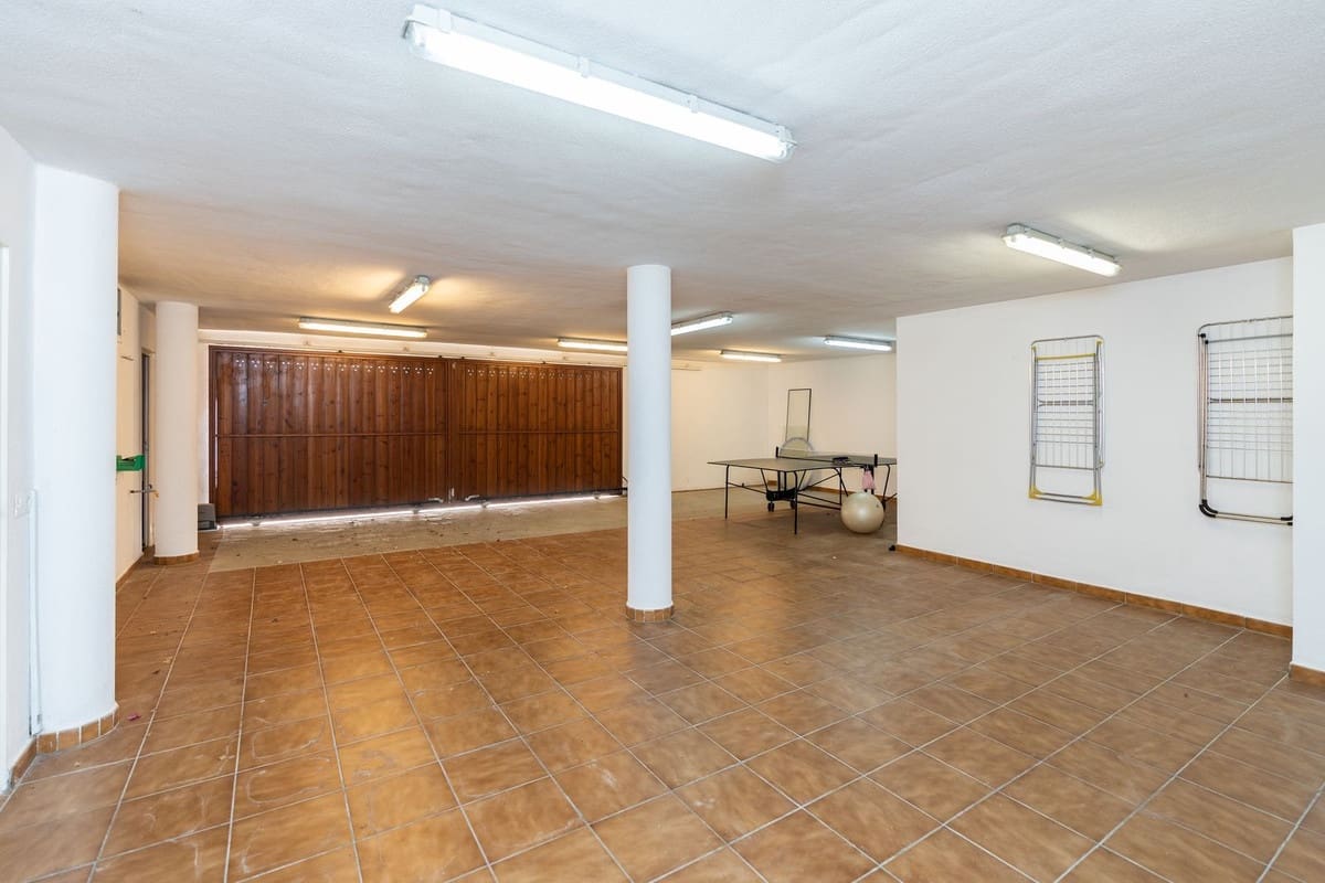 3 chambre Villa/Maison à vendre à Marbesa avec piscine garage - 1 595 000 € (Ref: 9705070)