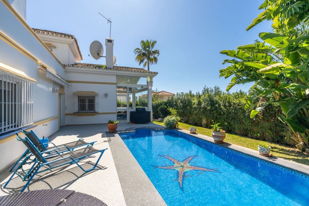 3 chambre Villa/Maison à vendre à Marbesa avec piscine garage - 1 595 000 € (Ref: 9705070)