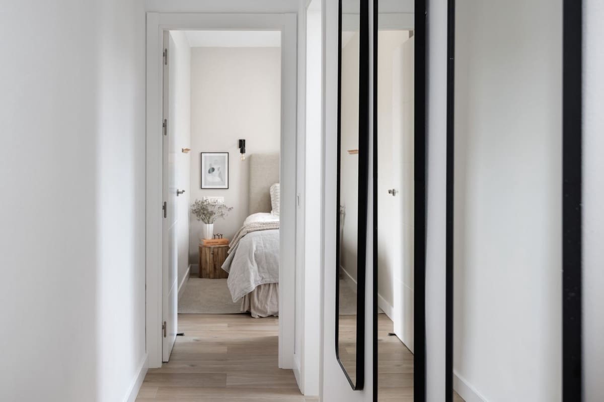 4 soveværelse Semi-Rækkehus til salg i San Pedro de Alcantara med swimmingpool - € 1.595.000 (Ref: 9705071)