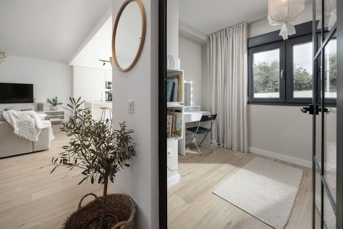 4 soveværelse Semi-Rækkehus til salg i San Pedro de Alcantara med swimmingpool - € 1.595.000 (Ref: 9705071)