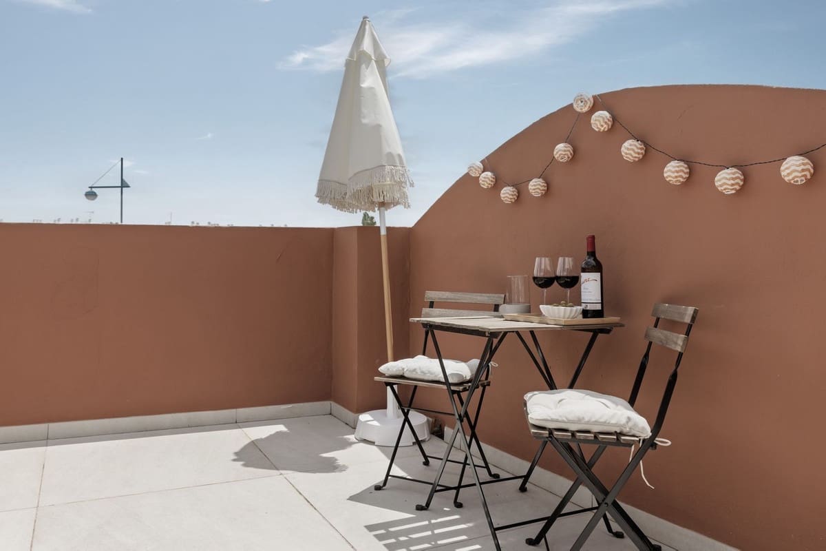 4 soveværelse Semi-Rækkehus til salg i San Pedro de Alcantara med swimmingpool - € 1.595.000 (Ref: 9705071)