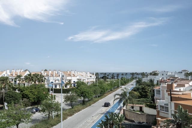 4 soveværelse Semi-Rækkehus til salg i San Pedro de Alcántara Pueblo, Marbella med swimmingpool - € 1.595.000 (Ref: 9705071)