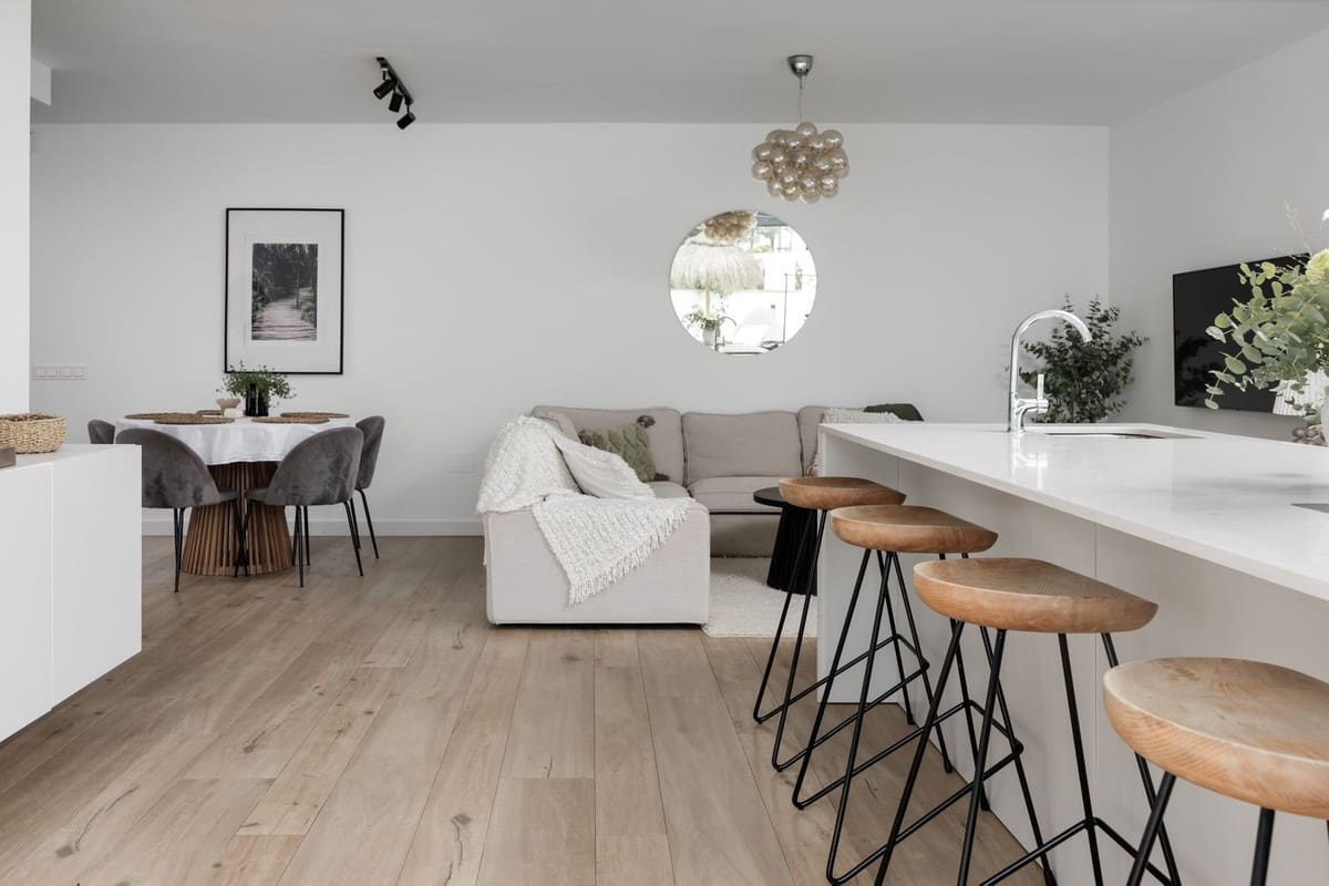 4 soveværelse Semi-Rækkehus til salg i San Pedro de Alcantara med swimmingpool - € 1.595.000 (Ref: 9705071)