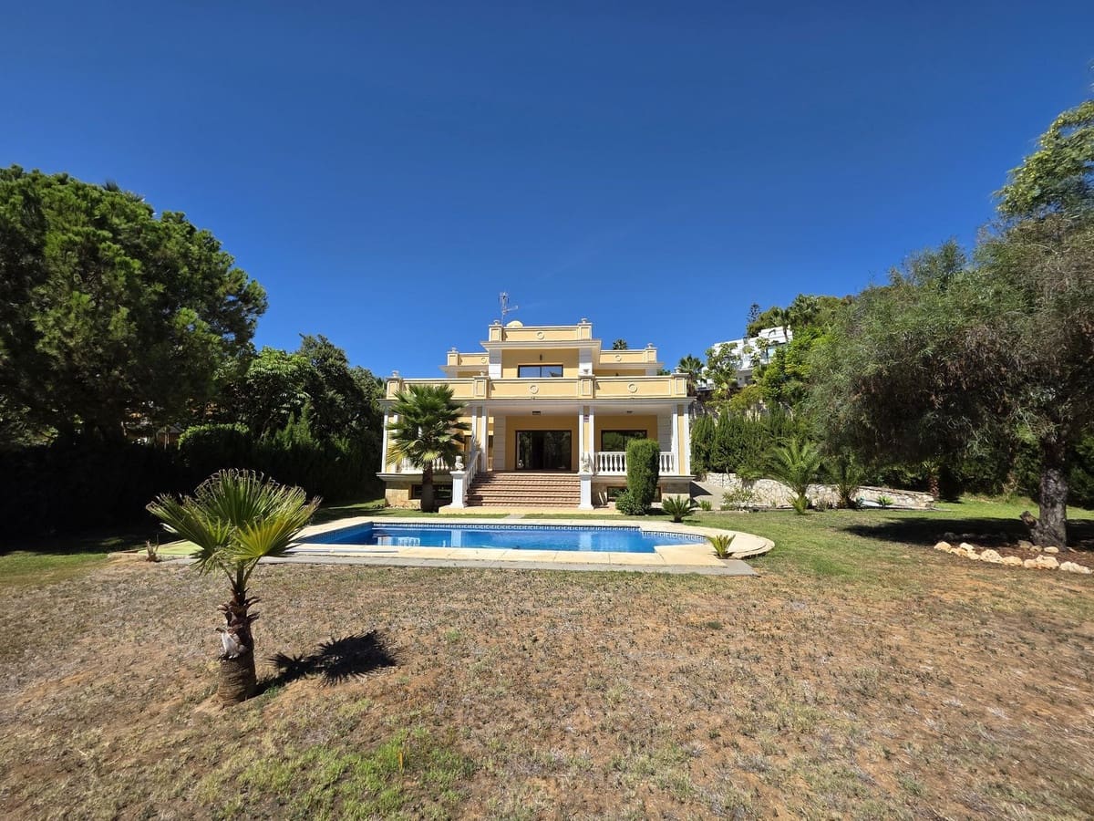 4 Zimmer Villa zu verkaufen in Marbella mit Pool Garage - 1.600.000 € (Ref: 9705072)