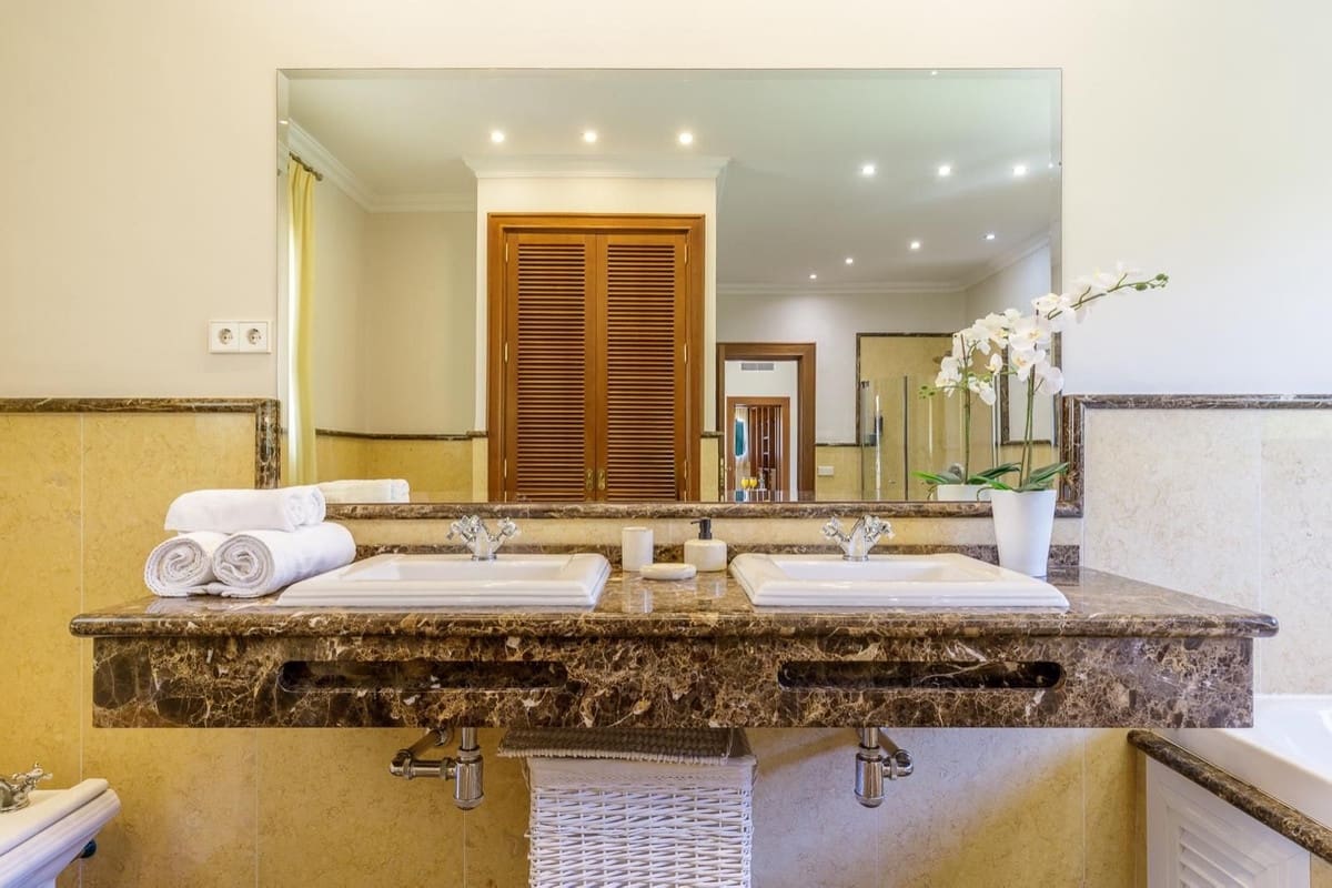 5 slaapkamer Villa te koop in Mijas Golf met zwembad garage - € 1.600.000 (Ref: 9705073)