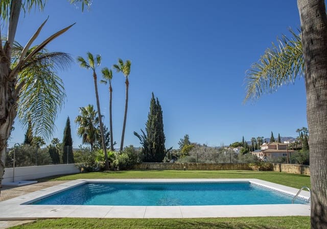 5 bedroom Villa for sale in Mijas Golf, Mijas with pool - € 1,600,000 (Ref: 9705074)