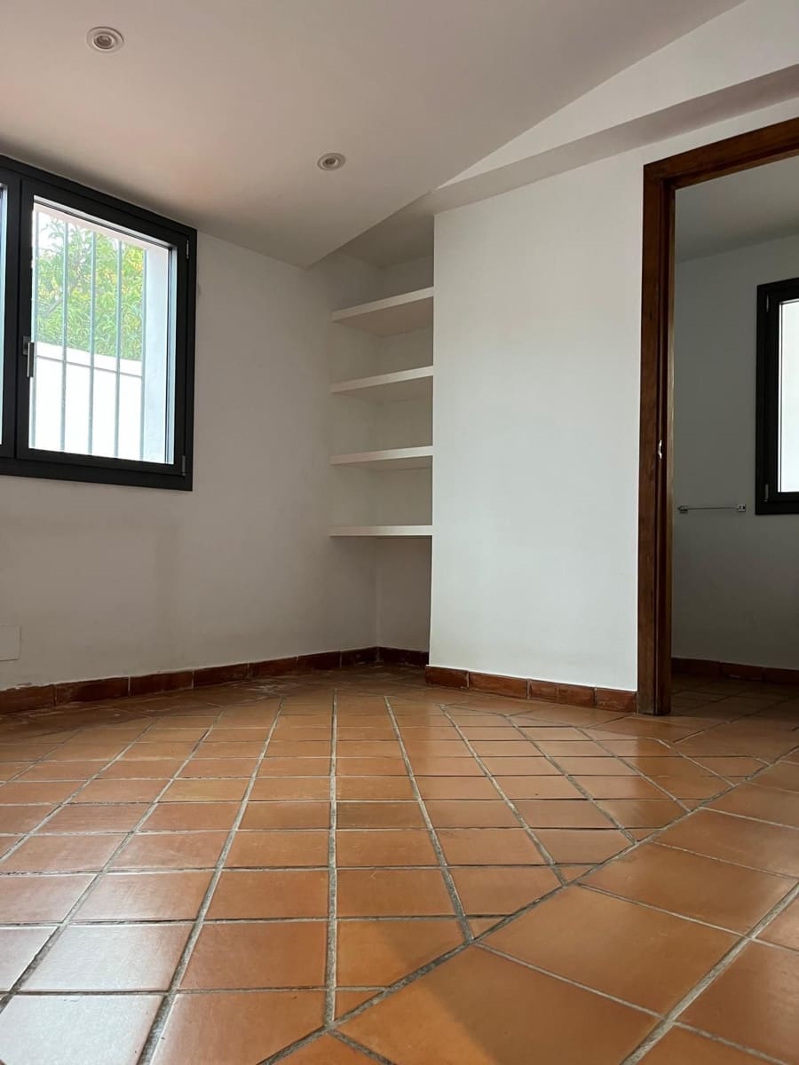 3 Zimmer Villa zu verkaufen in Marbella mit Pool Garage - 1.680.000 € (Ref: 9705077)