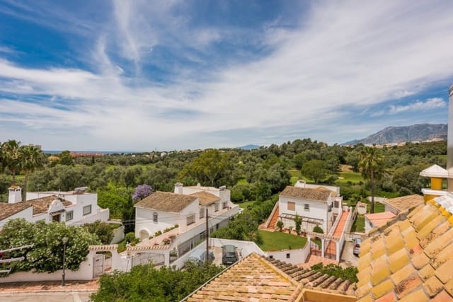 9 camera da letto Villa in vendita in El Rosario, Marbella con piscina - 1.690.000 € (Rif: 9705078)