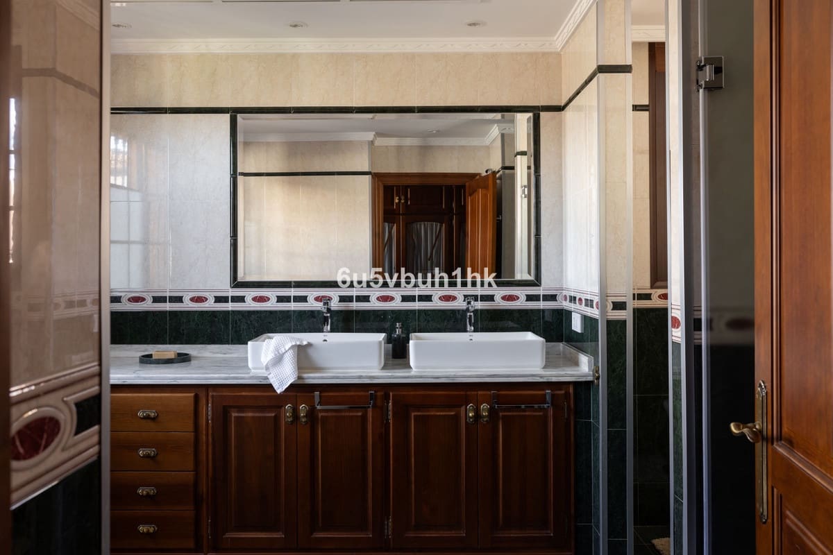 4 camera da letto Villa in vendita in San Pedro de Alcantara con piscina garage - 1.695.000 € (Rif: 9705079)