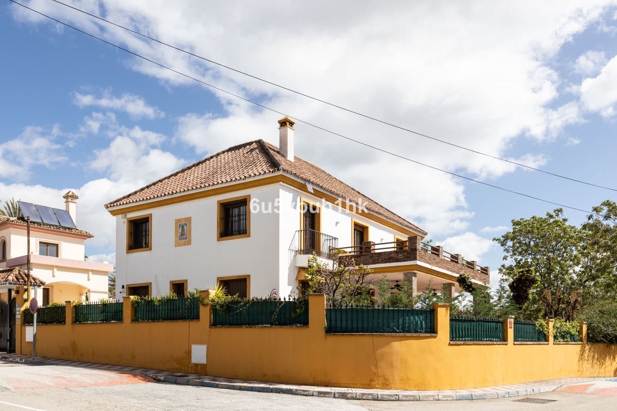 4 camera da letto Villa in vendita in San Pedro de Alcantara con piscina garage - 1.695.000 € (Rif: 9705079)
