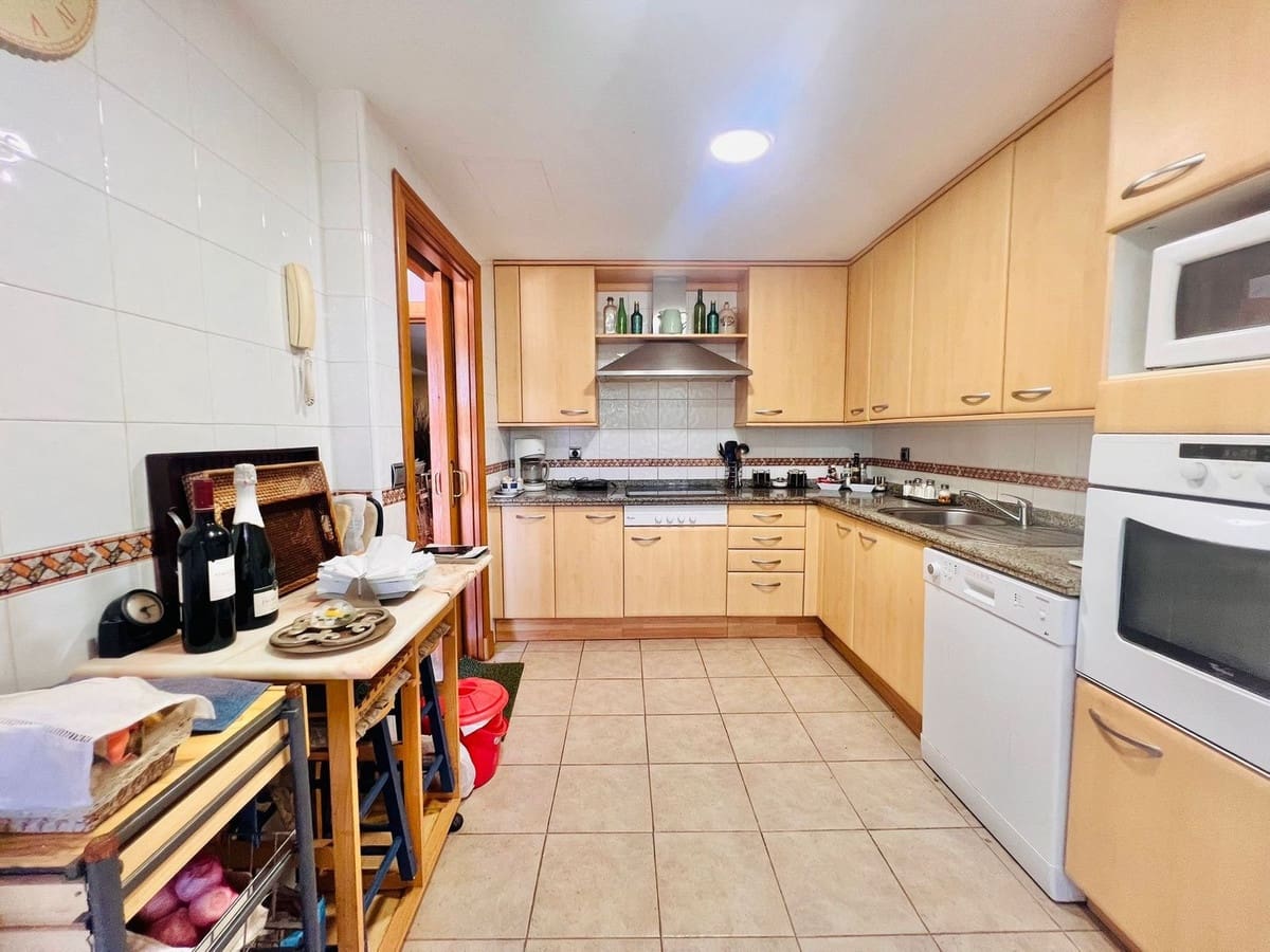 Casa de 3 habitaciones en Golden Mile en venta con piscina - 1.695.000 € (Ref: 9705080)