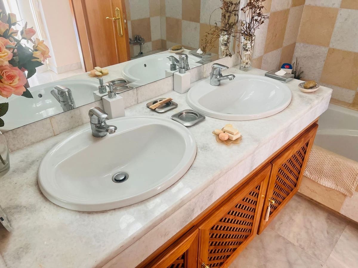 Casa de 3 habitaciones en Golden Mile en venta con piscina - 1.695.000 € (Ref: 9705080)