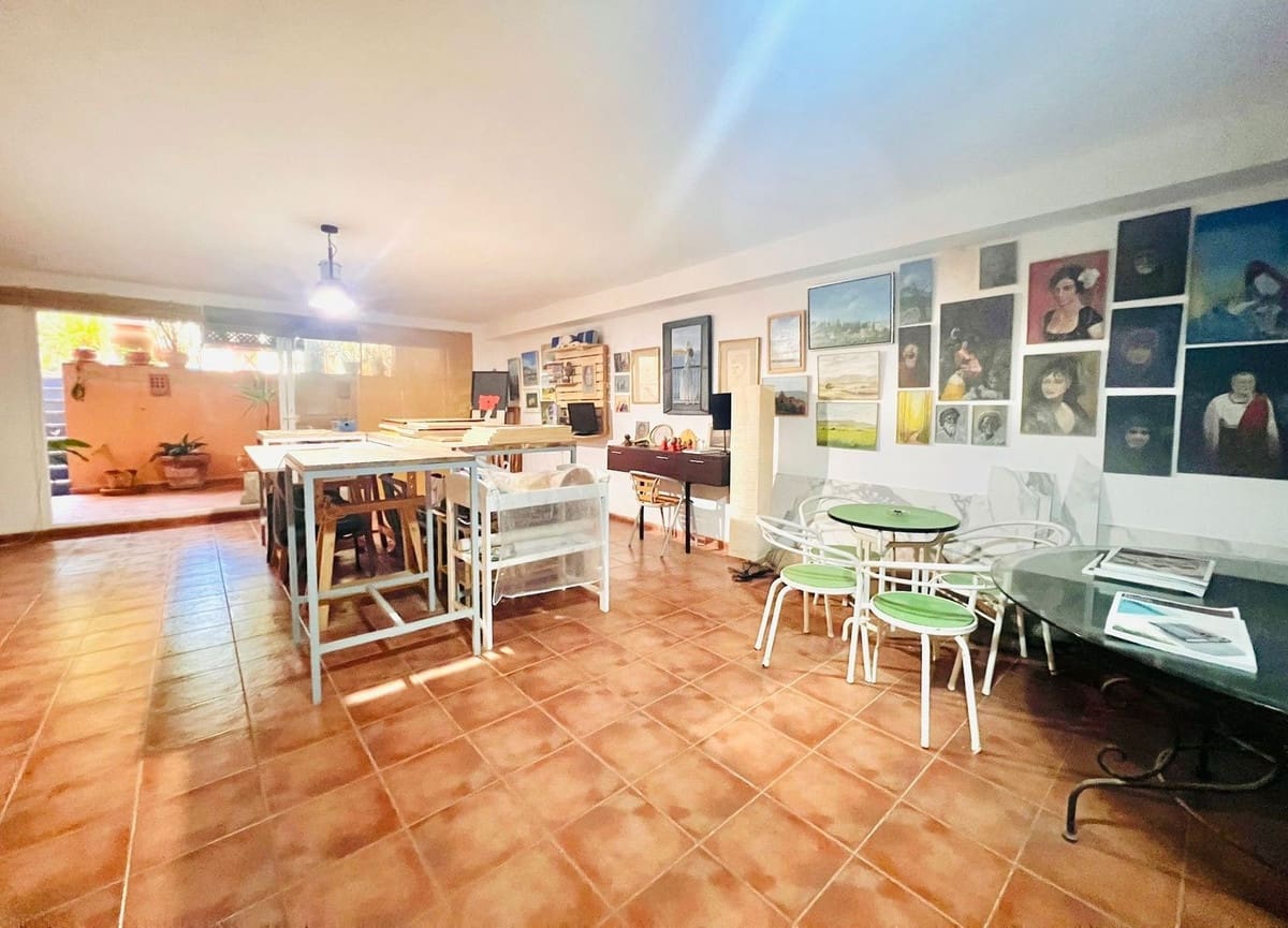 Casa de 3 habitaciones en Golden Mile en venta con piscina - 1.695.000 € (Ref: 9705080)