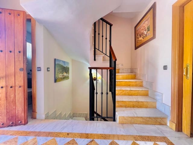 3 soverom Hus til salgs i Golden Mile, Marbella med svømmebasseng - € 1 695 000 (Ref: 9705080)