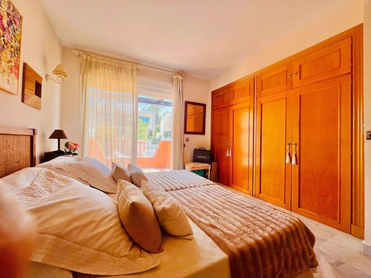 3 bedroom Townhouse for sale in Golden Mile with pool - € 1,695,000 (Ref: 9705080)