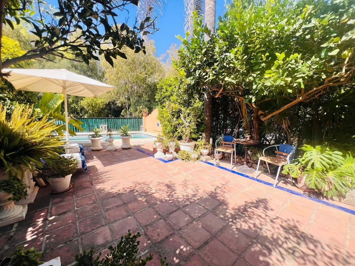 3 bedroom Townhouse for sale in Golden Mile with pool - € 1,695,000 (Ref: 9705080)
