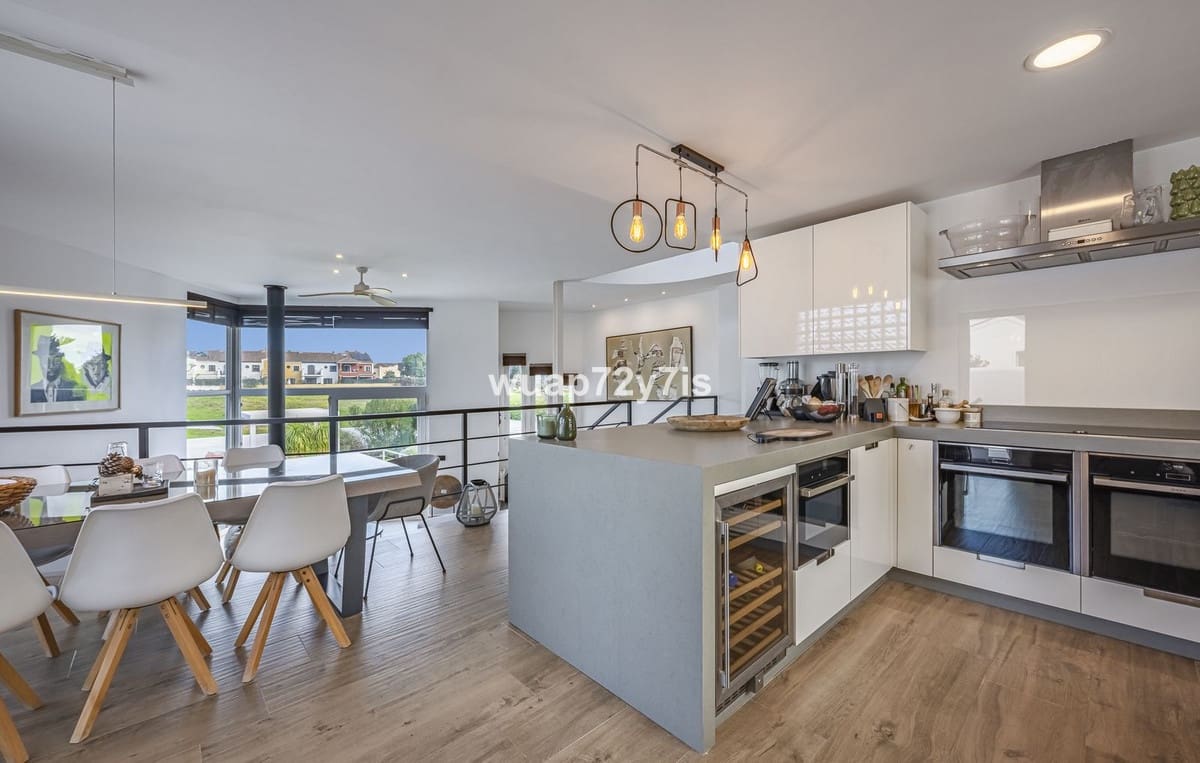 4 soverom Villa til salgs i Guadalmina med svømmebasseng - € 1 750 000 (Ref: 9705083)