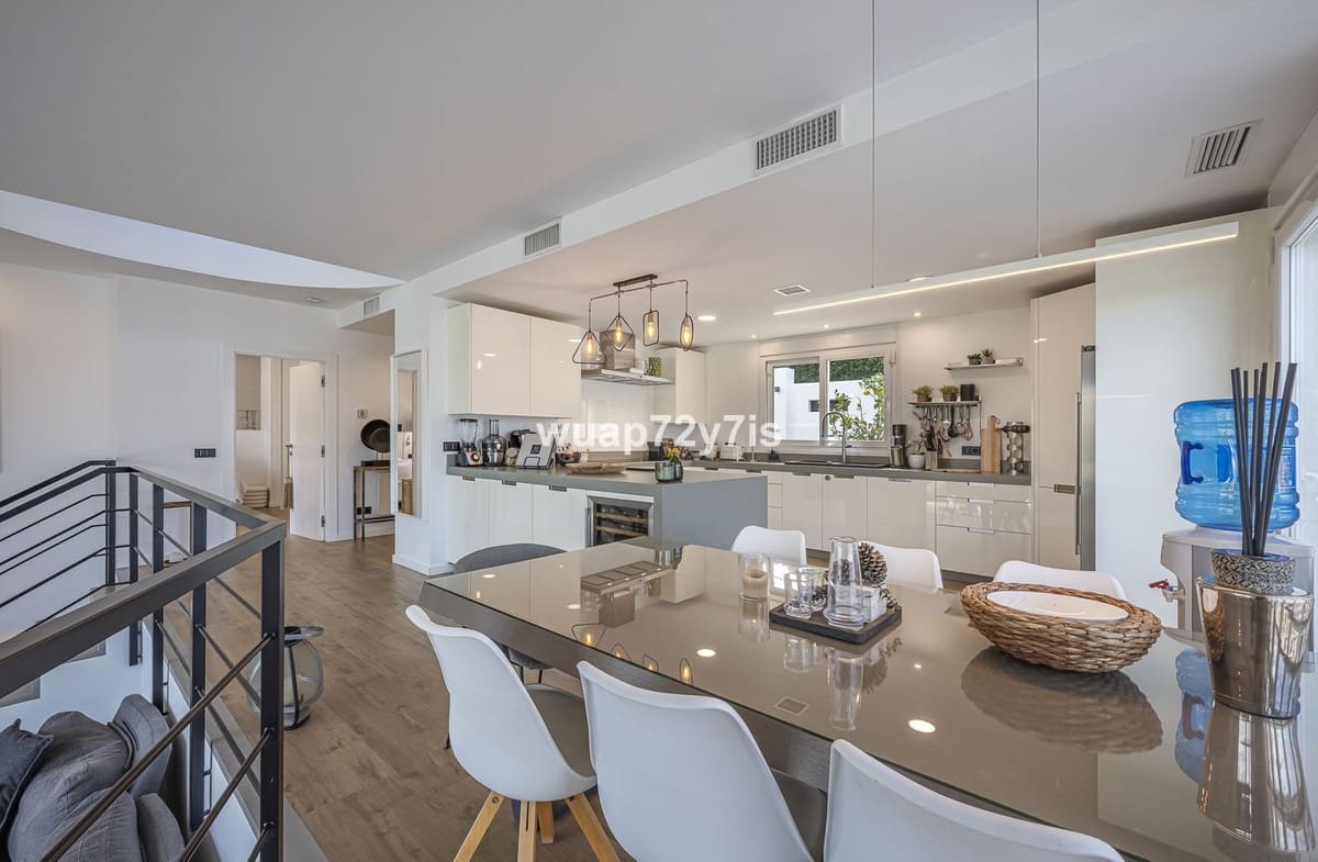 4 soverom Villa til salgs i Guadalmina med svømmebasseng - € 1 750 000 (Ref: 9705083)