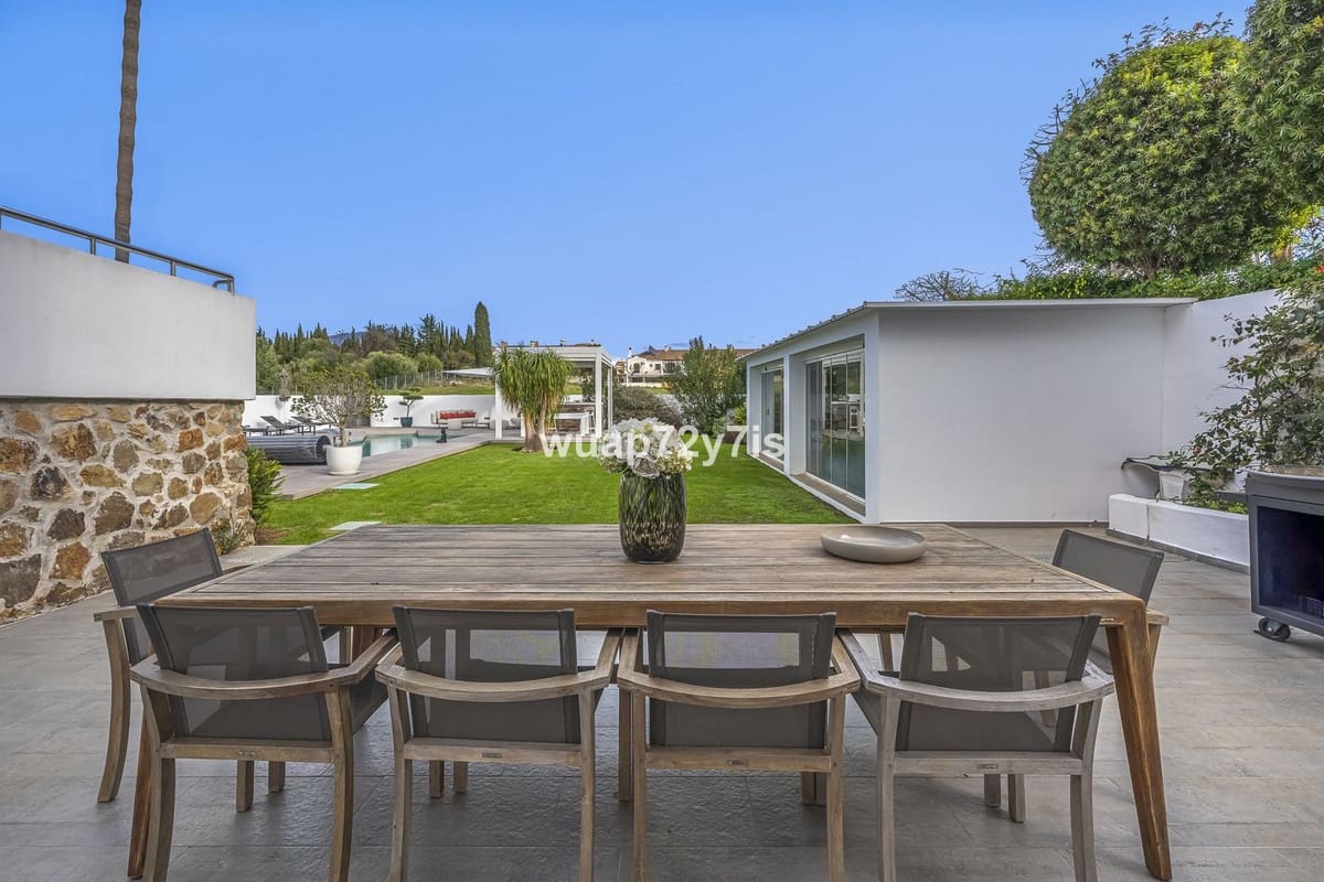 4 soverom Villa til salgs i Guadalmina med svømmebasseng - € 1 750 000 (Ref: 9705083)