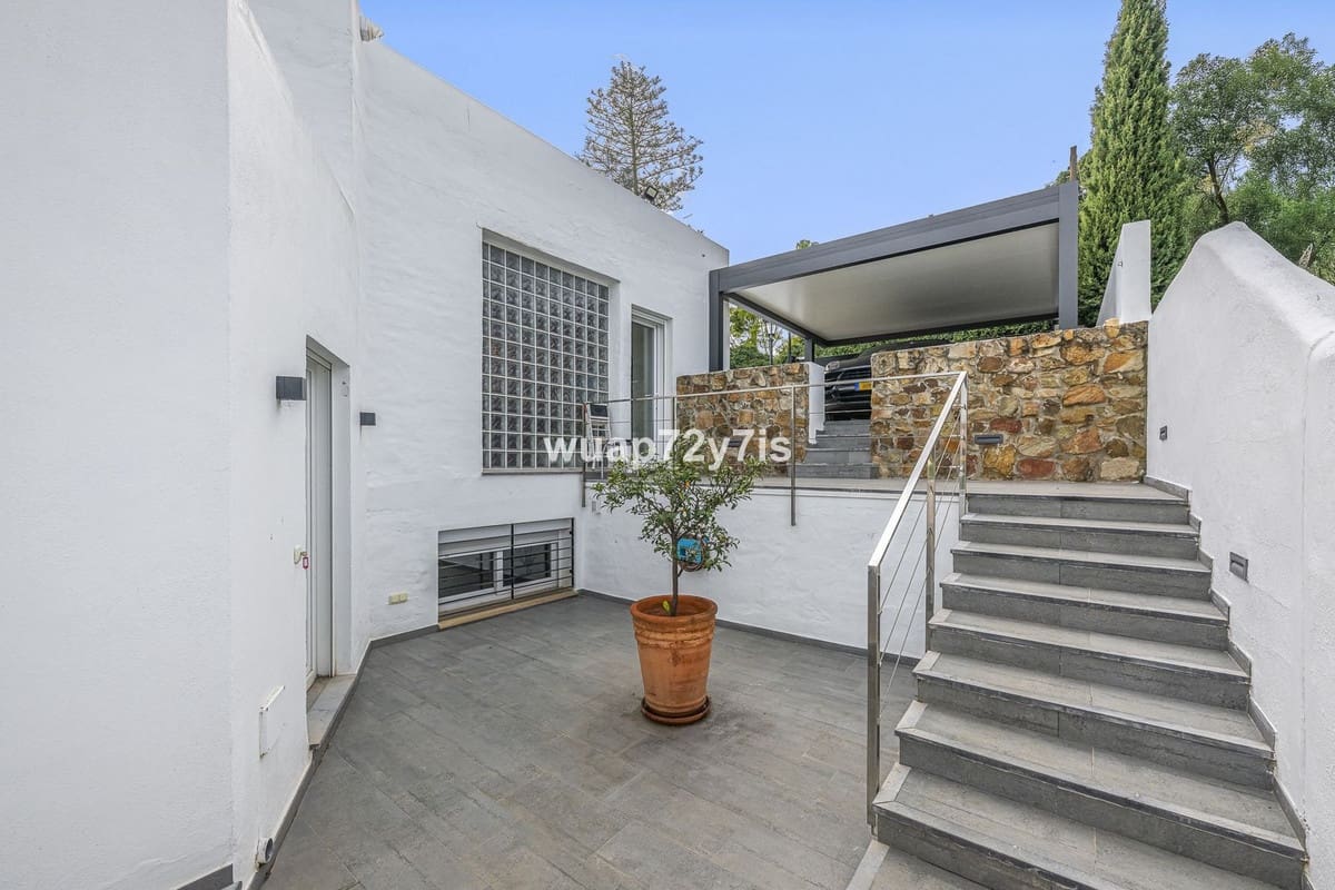 4 soverom Villa til salgs i Guadalmina med svømmebasseng - € 1 750 000 (Ref: 9705083)