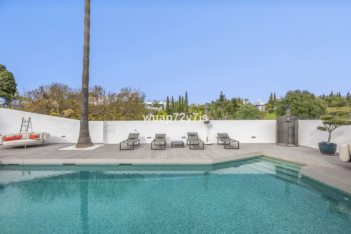 4 soverom Villa til salgs i Guadalmina med svømmebasseng - € 1 750 000 (Ref: 9705083)