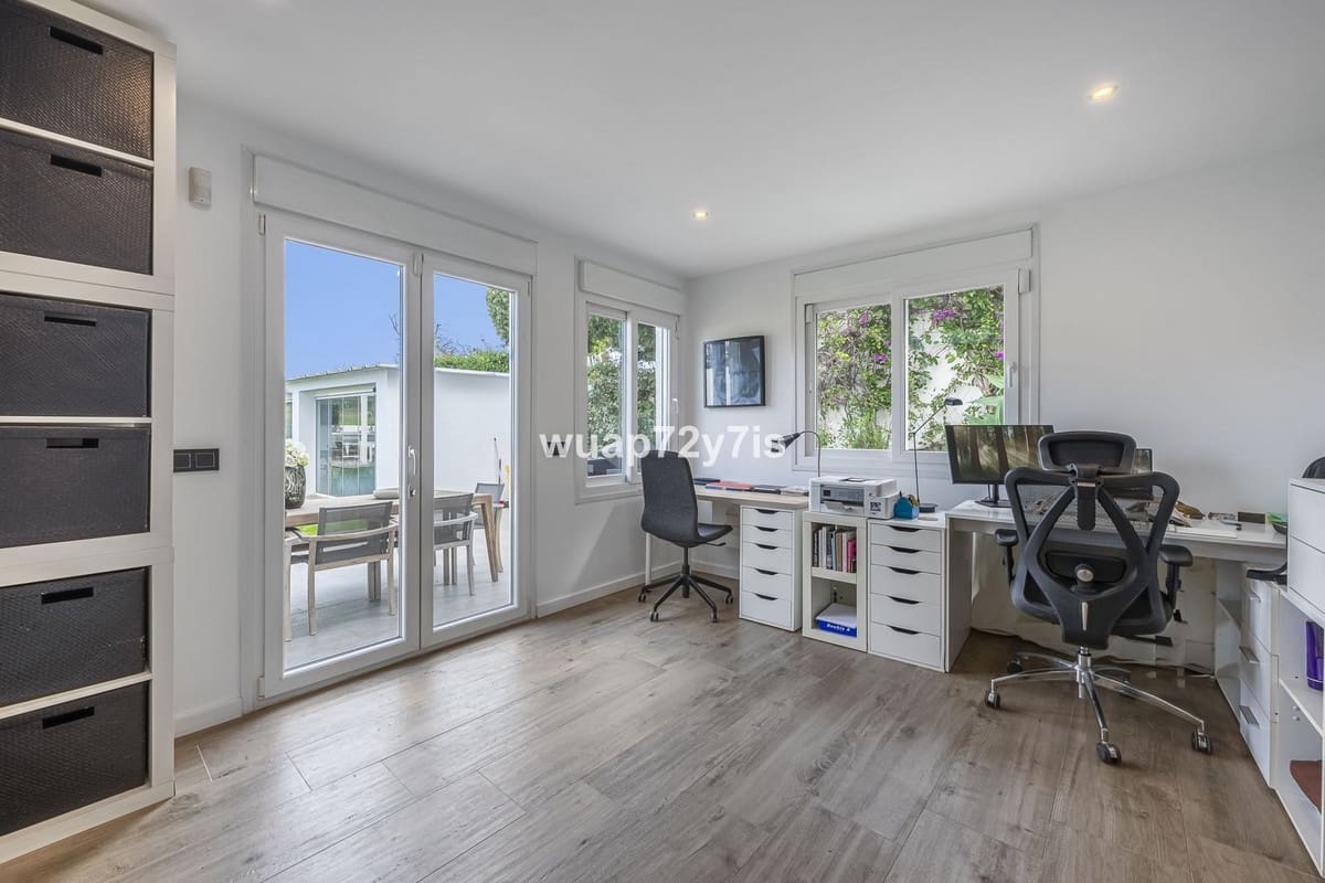 4 soverom Villa til salgs i Guadalmina med svømmebasseng - € 1 650 000 (Ref: 9705083)