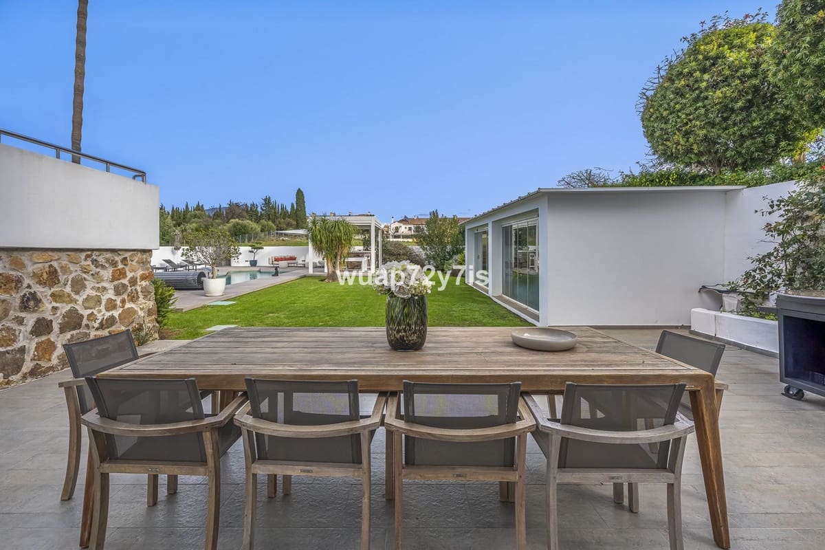 4 soverom Villa til salgs i Guadalmina med svømmebasseng - € 1 650 000 (Ref: 9705083)