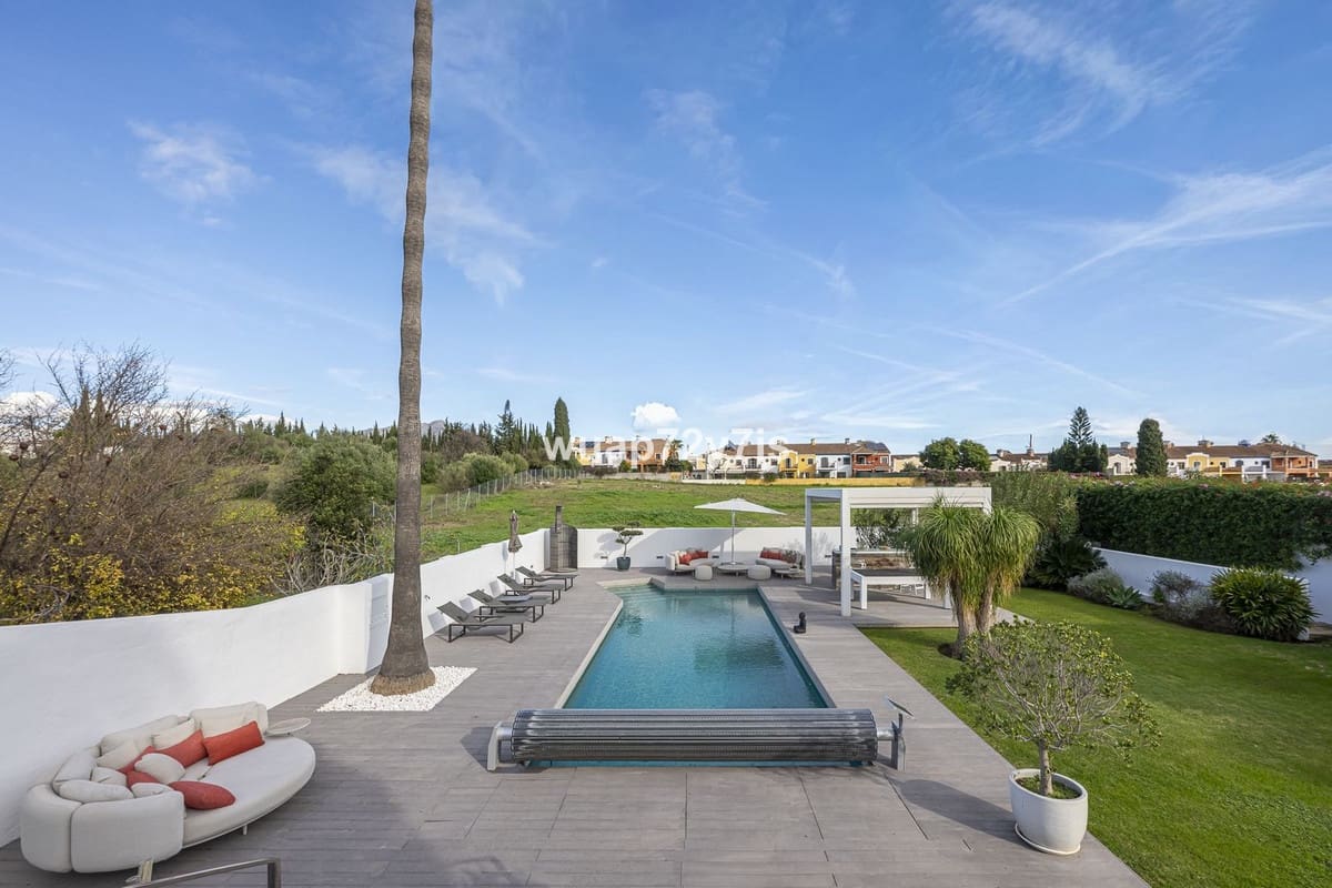 4 soverom Villa til salgs i Guadalmina med svømmebasseng - € 1 650 000 (Ref: 9705083)