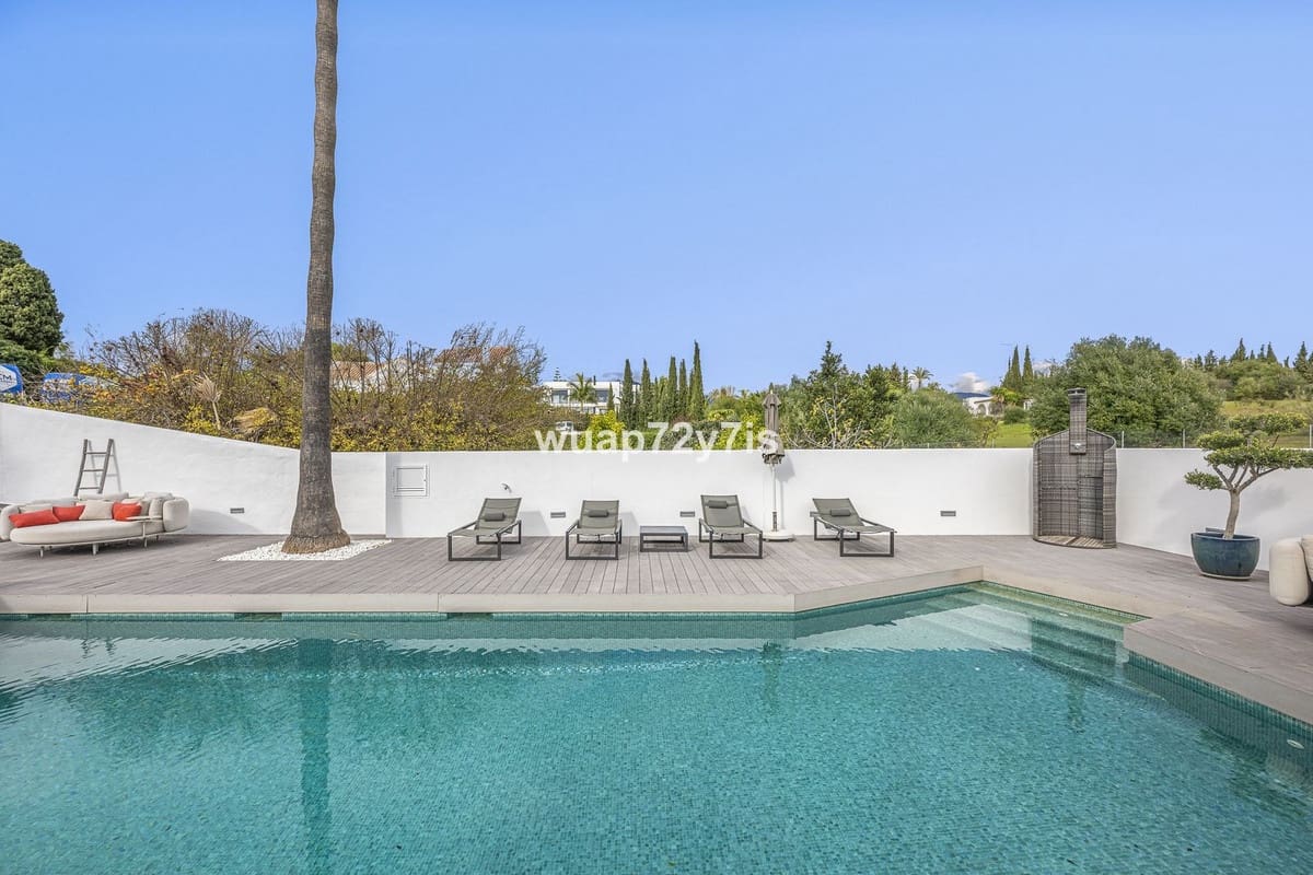 4 soverom Villa til salgs i Guadalmina med svømmebasseng - € 1 650 000 (Ref: 9705083)