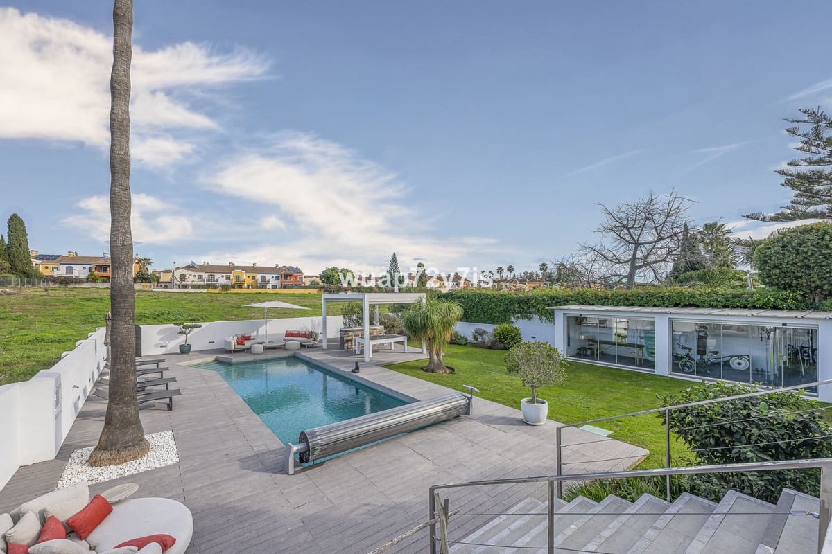 4 soverom Villa til salgs i Guadalmina med svømmebasseng - € 1 650 000 (Ref: 9705083)