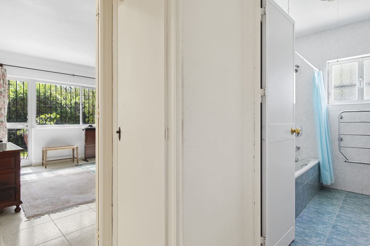 Chalet de 3 habitaciones en Guadalmina en venta - 1.800.000 € (Ref: 9705086)