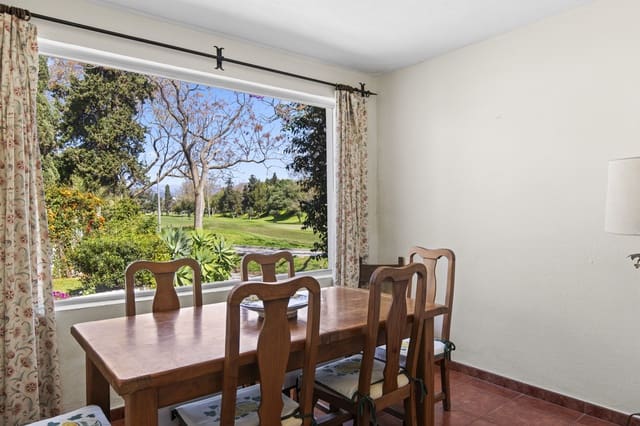 Chalet de 3 habitaciones en Guadalmina Baja, Marbella en venta - 1.800.000 € (Ref: 9705086)