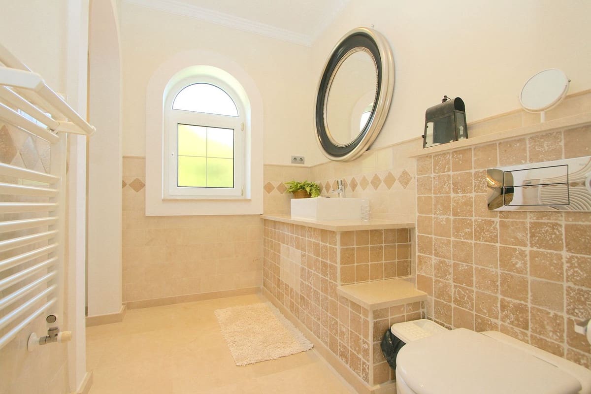 Chalet de 4 habitaciones en Mijas en venta con piscina garaje - 1.850.000 € (Ref: 9705087)