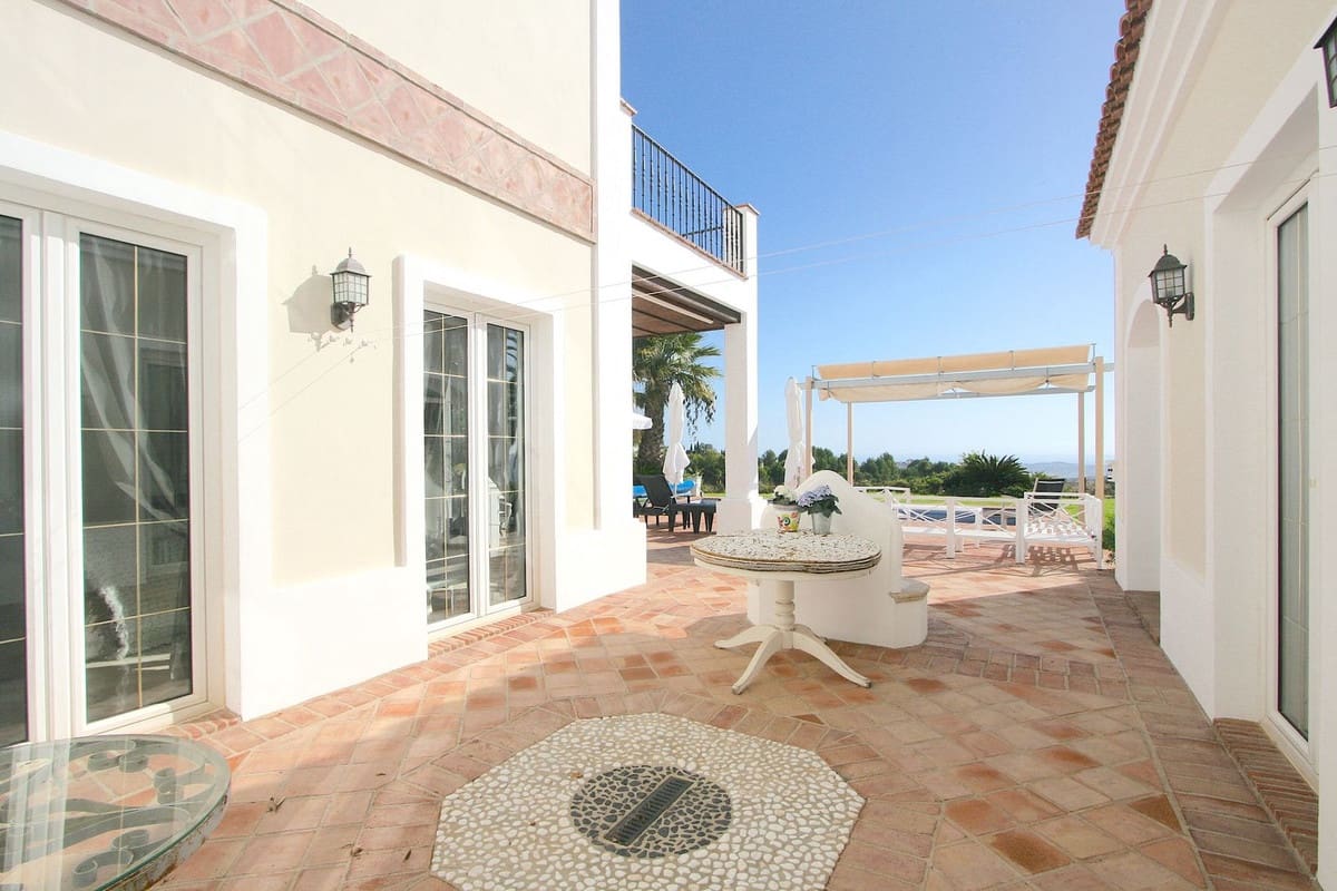 4 Zimmer Villa zu verkaufen in Mijas mit Pool Garage - 1.850.000 € (Ref: 9705087)
