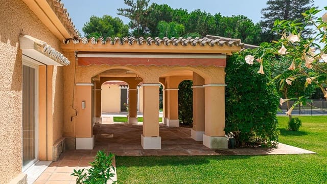 4 camera da letto Villa in vendita in Cancelada, Estepona con piscina - 1.850.000 € (Rif: 9705089)