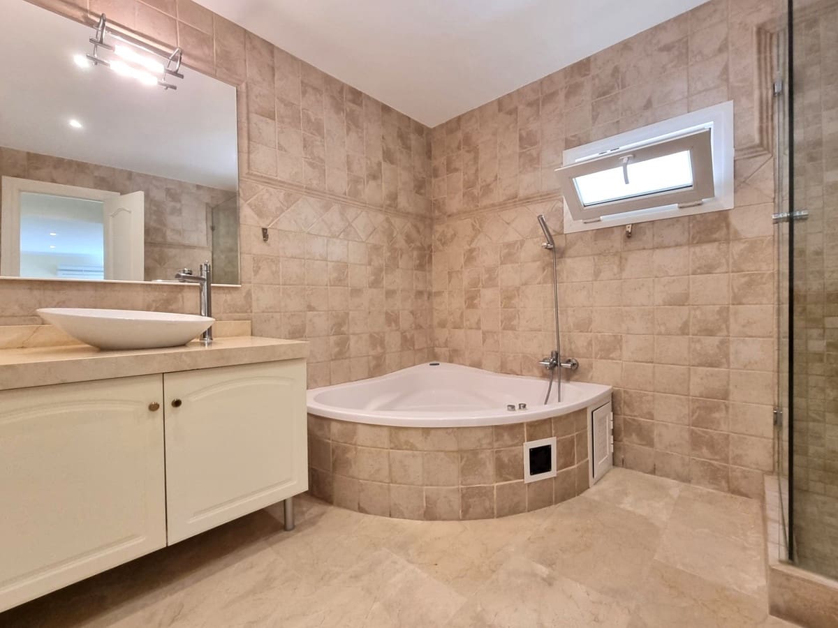 5 soverom Villa til salgs i Benalmadena med svømmebasseng - € 1 890 000 (Ref: 9705090)