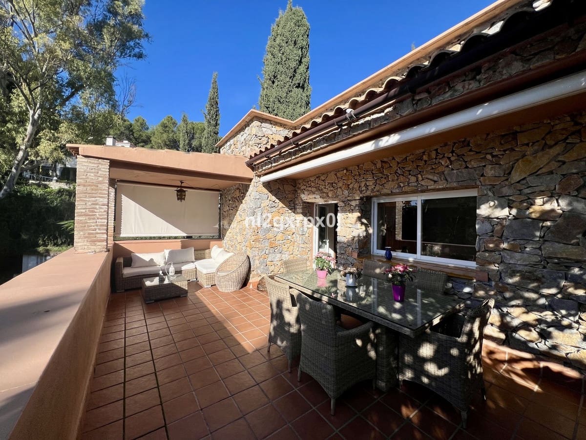 5 camera da letto Villa in vendita in Marbella - 1.975.000 € (Rif: 9705091)